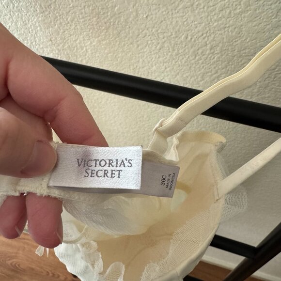 Victoria's Secret Sexy Little Thing Sheer Babydoll 36C - Picture 3 of 7